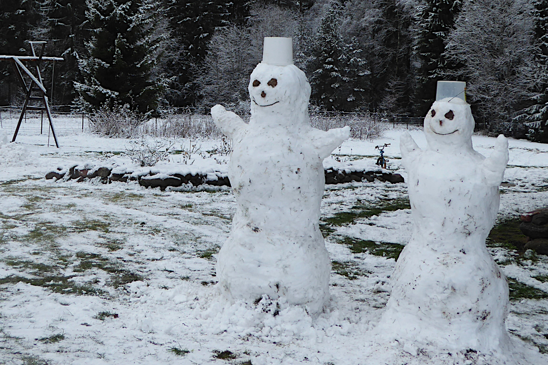 Schneemänner in unserem Garten